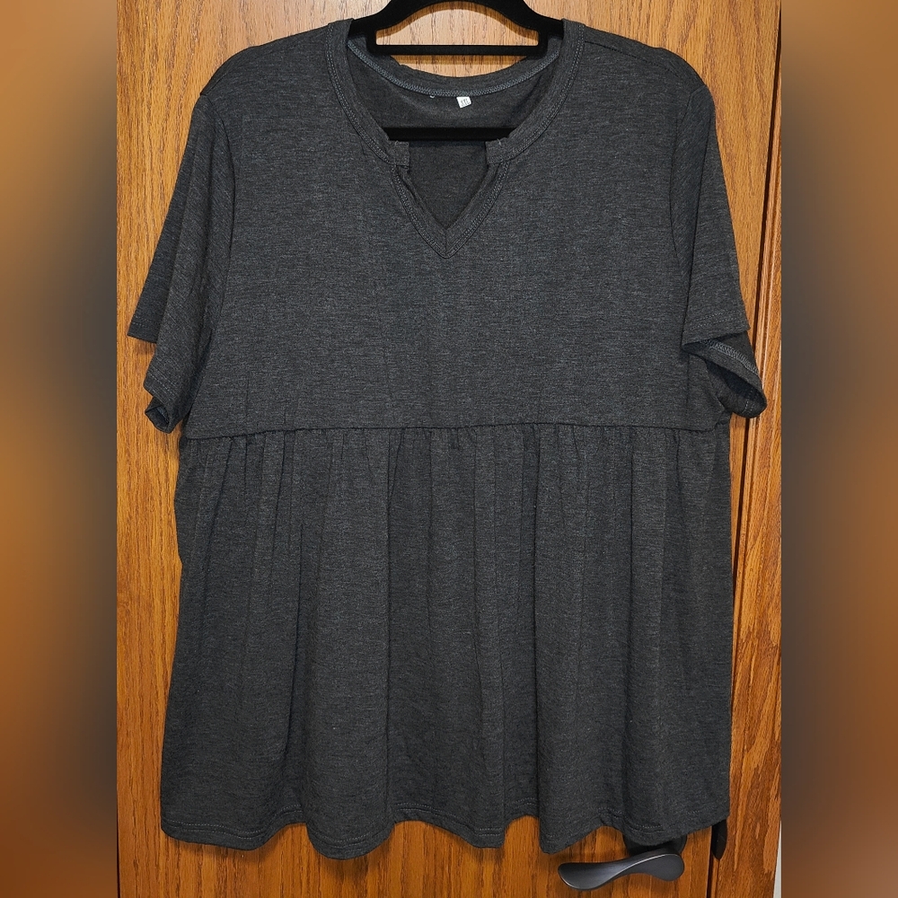 Women's Gray Baby Doll Tee Shirt Top, Size 3XL